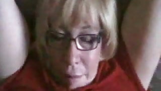 La grand-mère en prenant caméra espion voyeur dur p20 latex vidéo de sexe