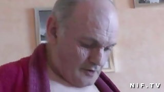 Peu de yang xxx salope asiatique fait un français, homme vieux papy voyeur video sexe fantasy médiévale