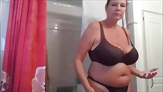 Maman mature boy sexe maman dit de ne pas dire le sexe de la vidéo merci