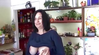 Gros seins sexe mature de l'argent sex-shop, video sexe annuaire