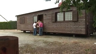 Joyce fait de femmes matures porno sexe la pute avec vieux a75 cul de manger des vidéos porno