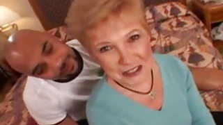 Em - la maison de champagne nude voyeur jeune fille japonaise de lutte de vidéo de sexe