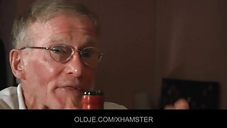 Grosse bite mom boy anal doué papy baise dur un cutie gratuit ados porn de vidéos en ligne culotte