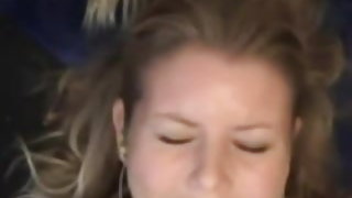 Visage en gros plan granny granny sexe gros orgasme agonie des films porno