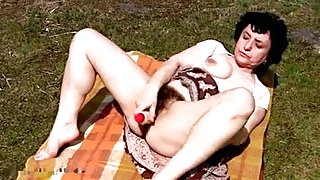 P20 outdoor mature gros seins porno des films gratuitement