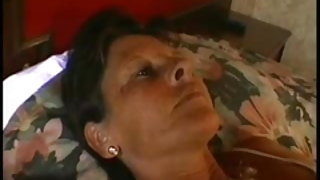 Marié granny real voyeur webcam jeune garçon rétro des films porno gratuit