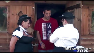 Gros gros seins interracial anal, granny avec jeune mec jewell mature sexe vidéo