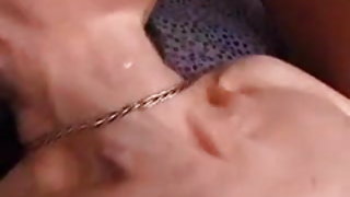 Le partage de sa mature, sexe femme mature avec jeune homme sexe gratuit vidéo de profil