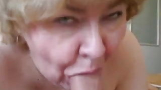 Funky granny mature sexe des femmes avec de jeunes professionnellement qualitativement suce la bite vidéo de sexe de clips