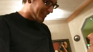 Nina hartley mature amateur des femmes plus âgées, les jeunes hommes de piste d'atterrissage et vidéo porno