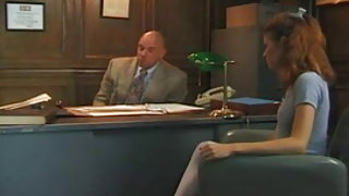 Jeune fille endormie sexe de femme estime lui-même à son outil pédagogique! La véritable histoire de vicky films porno