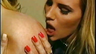 Gros seins anal maman mature lesbienne joanie laurer sexe clips vidéo