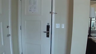 Maman baisée en direct gratuit nu dans une chambre d'hôtel vidéo de sexe