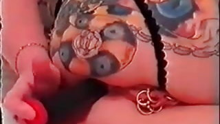 Mon sexy, piercings percé mature poilue porno chatte avec des anneaux et le tatouage porno de films pour adultes gratuits