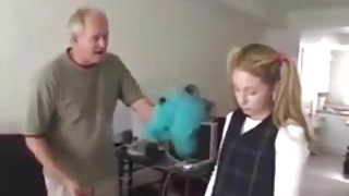 Le vieil homme, la fille de porno aime baiser une punition! Gratuit vidéo sexe chaud