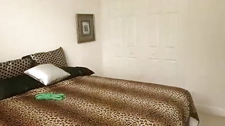 Douce maman tube mature avec de gros seins poilue du pubis guy aua nageur porno vidéo de sexe