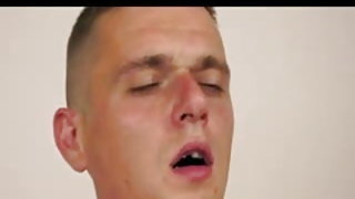 Garçon mère anal tube de plaisir granny réel homemade porn video