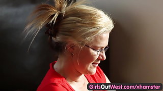 Filles porno vieille site de l'ouest amateur milf jouets lui transperce la chatte complet gratuit vidéo de l'anime porno