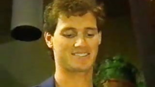 Nina hartley brune vieil homme jamais fait cela avant de video porno en catégories